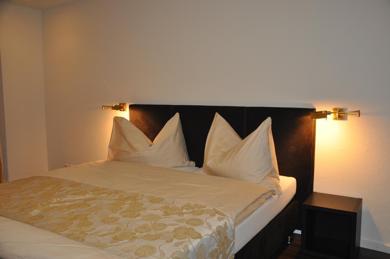 Hotel Loewen Mellingen Oda fotoğraf