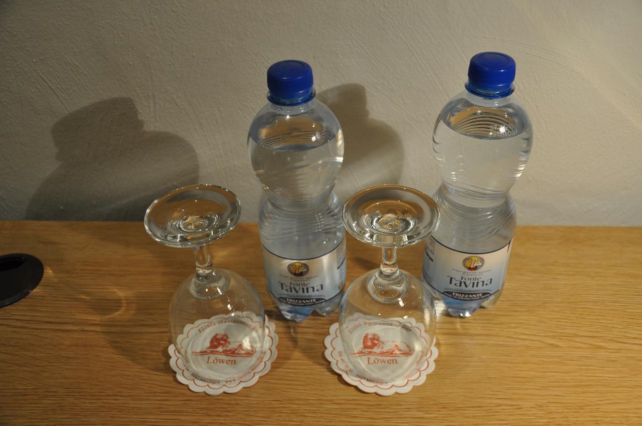 Hotel Loewen Mellingen Oda fotoğraf